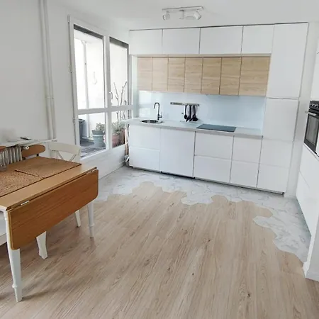 Super Avec Terrasse A 12 Appartement Paris